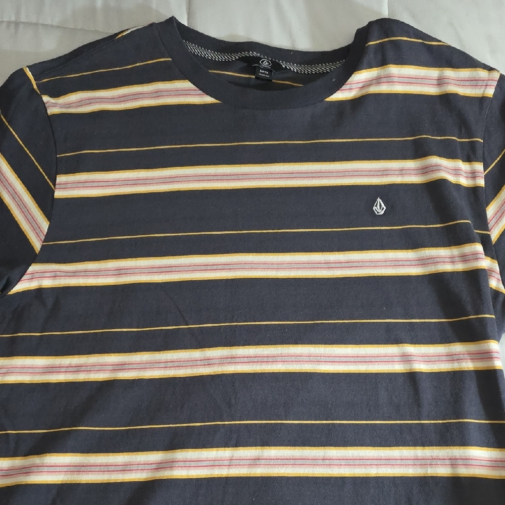 Volcom Men's Tee with Charcoal and Yellow Stripes Size XXL